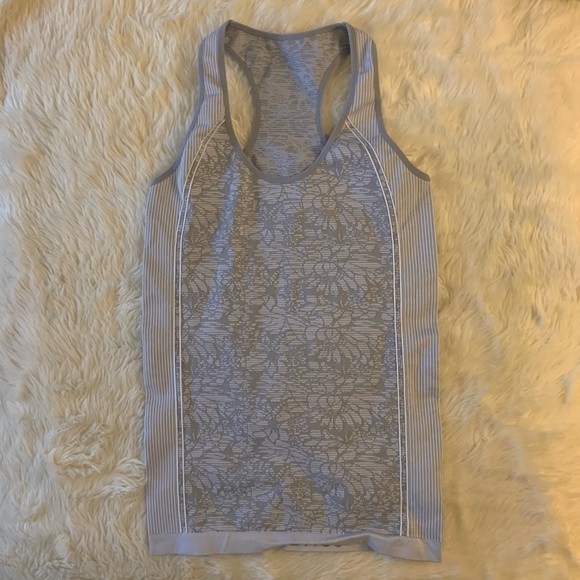 Fabletics Oula Seamless Compression Tank - Picture 3 of 7